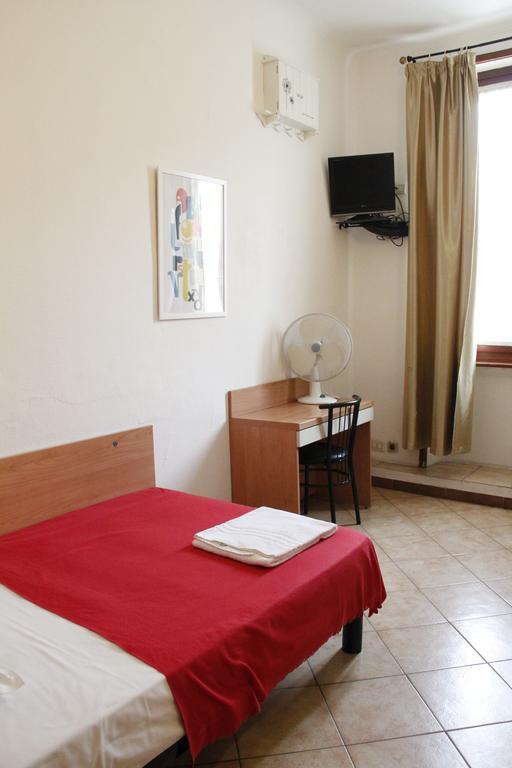 Hotel Alba Milaan Kamer foto
