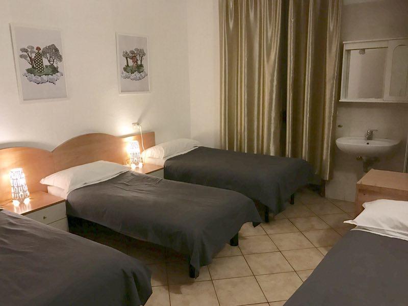 Hotel Alba Milaan Kamer foto