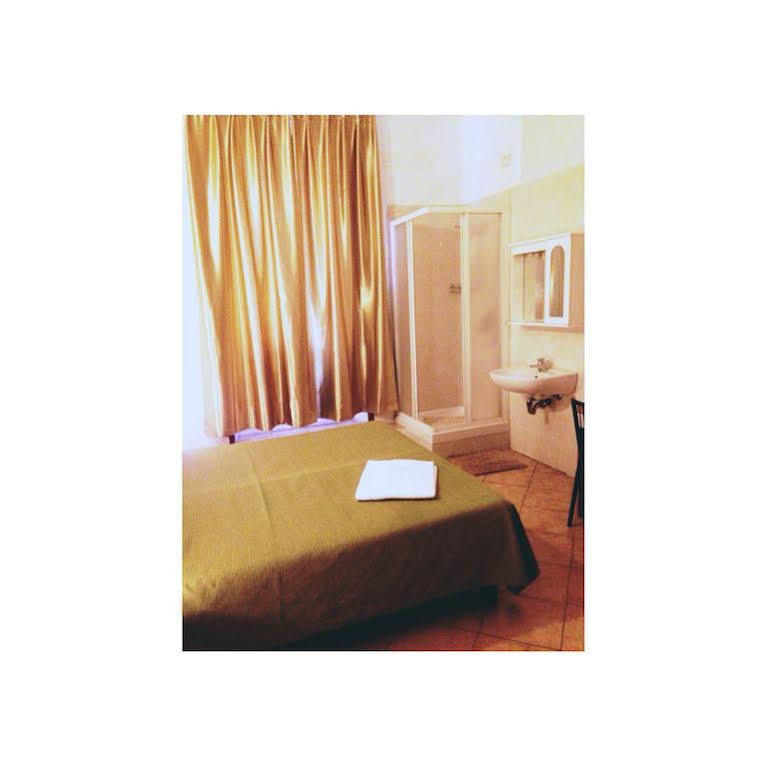 Hotel Alba Milaan Buitenkant foto