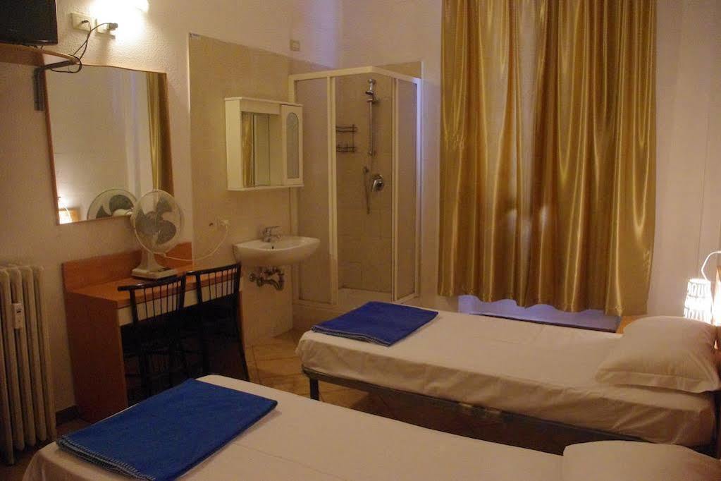 Hotel Alba Milaan Buitenkant foto